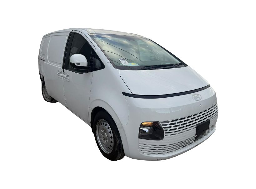 Hyundai  Staria 