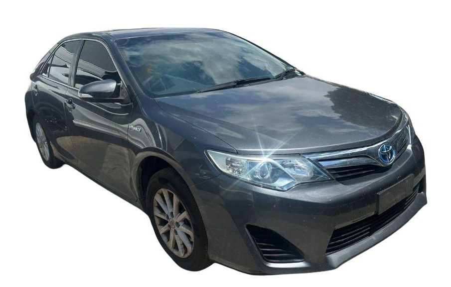 Toyota  Camry 