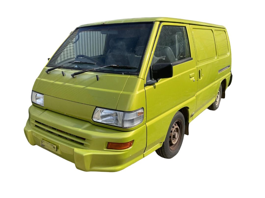 Mitsubishi L300 
