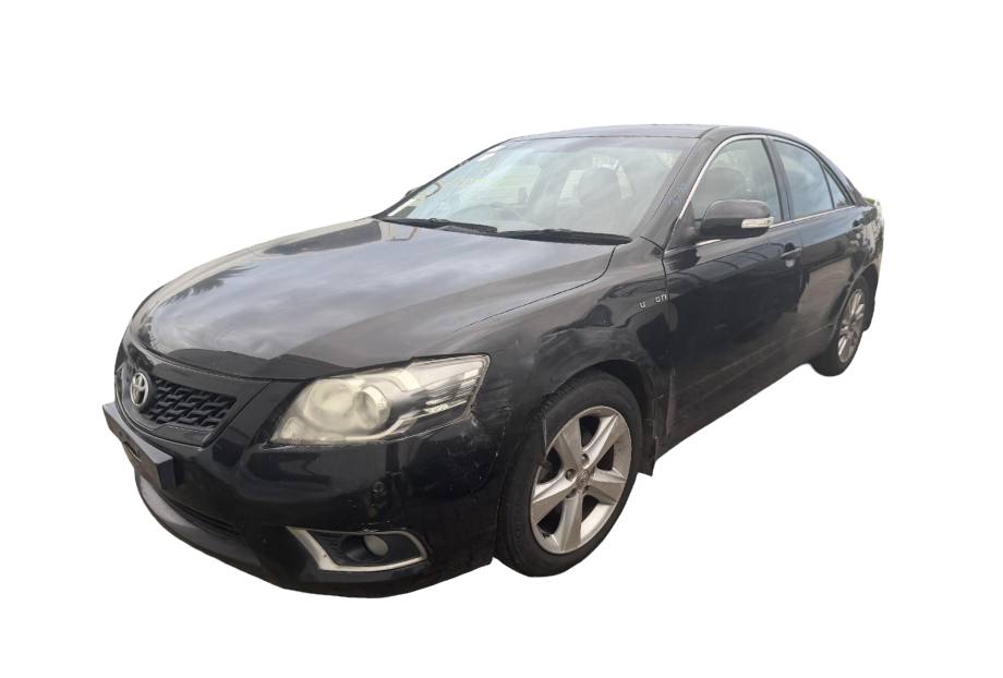 Toyota  Aurion